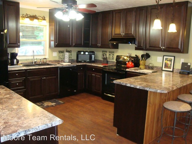 Building Photo - 5 br, 3 bath House - 25 Old Heywood Rd