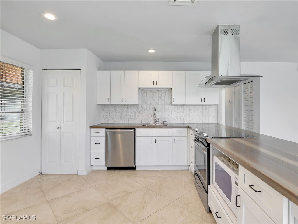 Building Photo - 1400 Pompei Ln