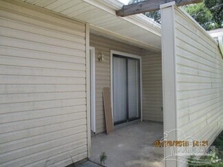 Building Photo - 6326 W Fairfield Dr