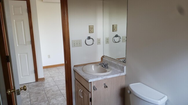 1/2 Bath - 45 Birch St