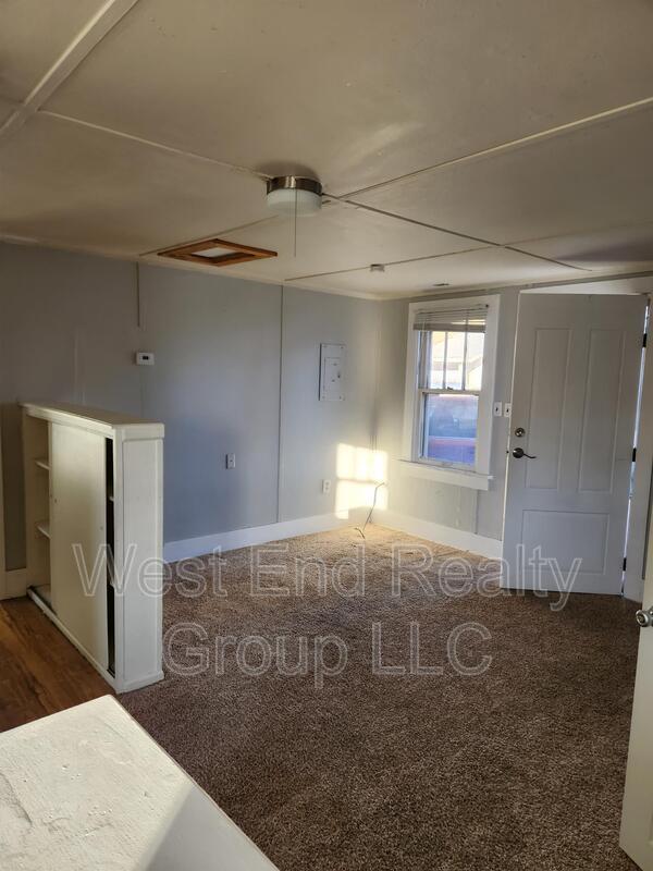 Building Photo - 765 N Colorado Ave