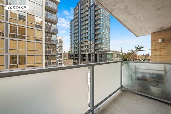 Foto del edificio - 41-21 24th St