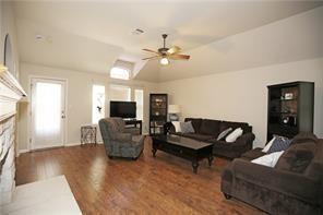 Building Photo - 2105 Woodston Dr