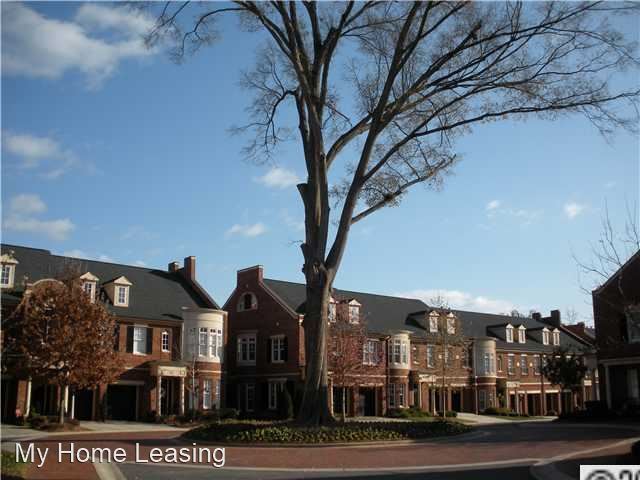 6707 Louisburg Square Ln, Charlotte, NC 28210