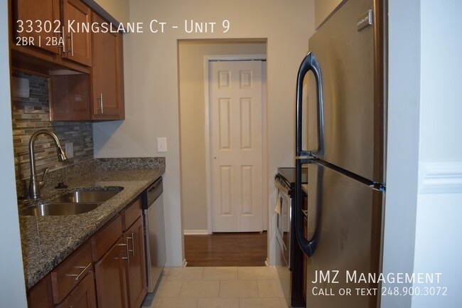 Building Photo - FARMINGTON COMPLETELY REMODELED 2 BED/ 2 B...