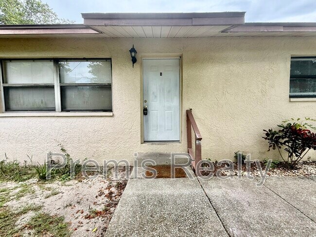 Foto del edificio - 1772 Farrell Ave