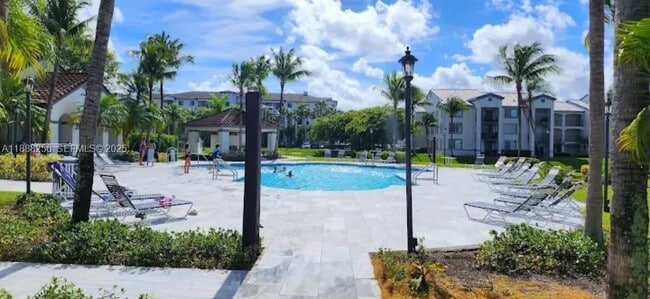 Foto del edificio - 4520 NW 107th Ave