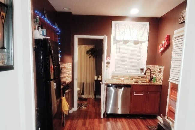 kitchen - 223 W Fairview St