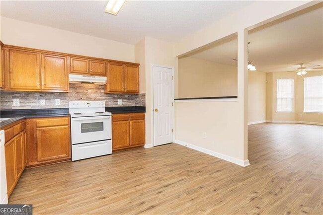 Building Photo - 1471 Riverrock Trail SW