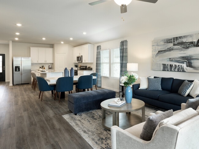 Living - 317 Sierra Rdg