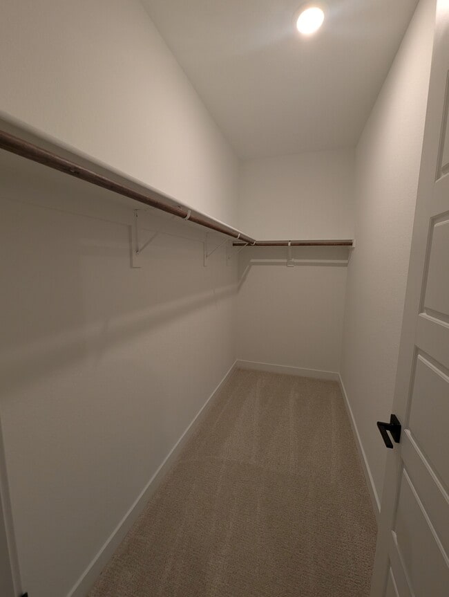 4.5' x 10' walk-in closet - 628 S Cecita Wy