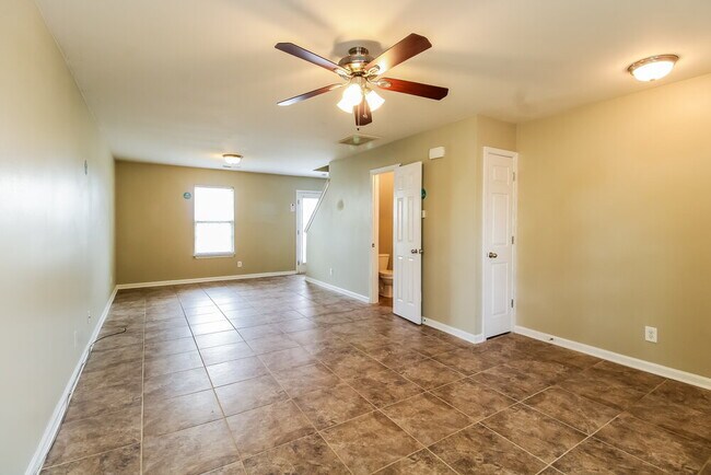 Foto del edificio - 1434 Hammermill Ln