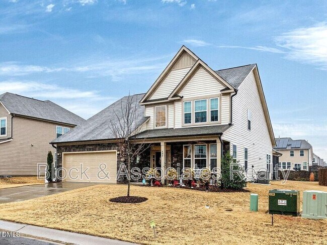 Foto del edificio - 405 Hickory Run Ln