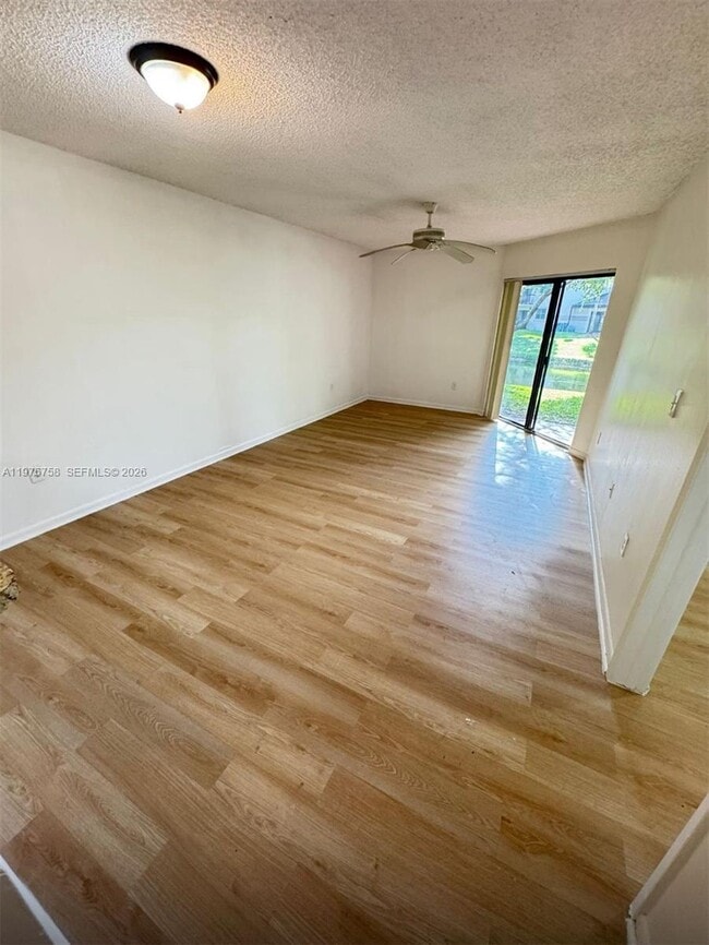 Building Photo - 9878 Nob Hill Ln