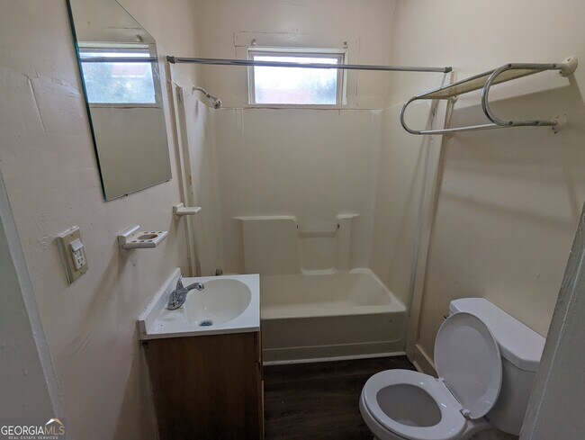 Foto del edificio - 505 Orange St NE