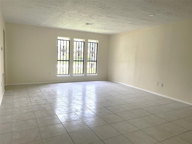 Building Photo - 16219 Delgado Dr