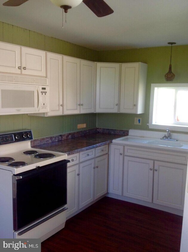 Primary Photo - 3678 Haulman Rd