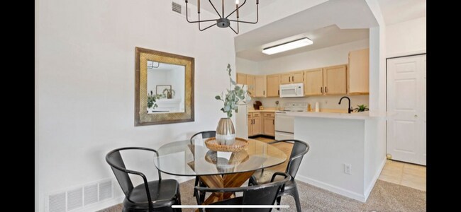 Foto del edificio - 4545 Wheaton Dr