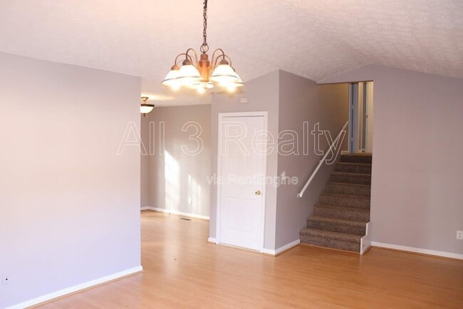 Foto del edificio - 508 Jarrett Ct