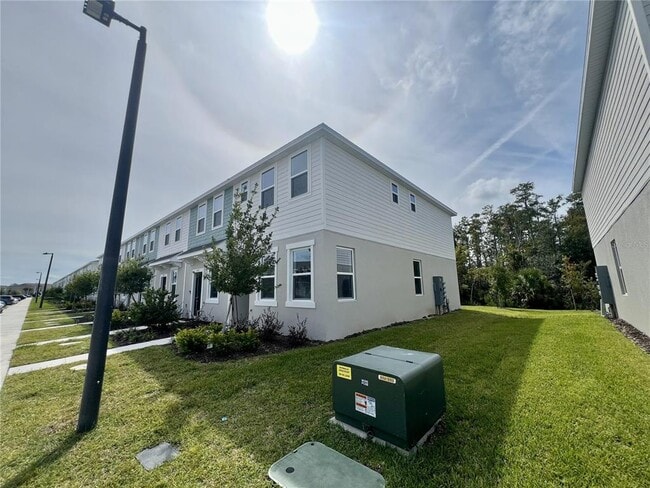 Building Photo - 3099 Skyline Lp