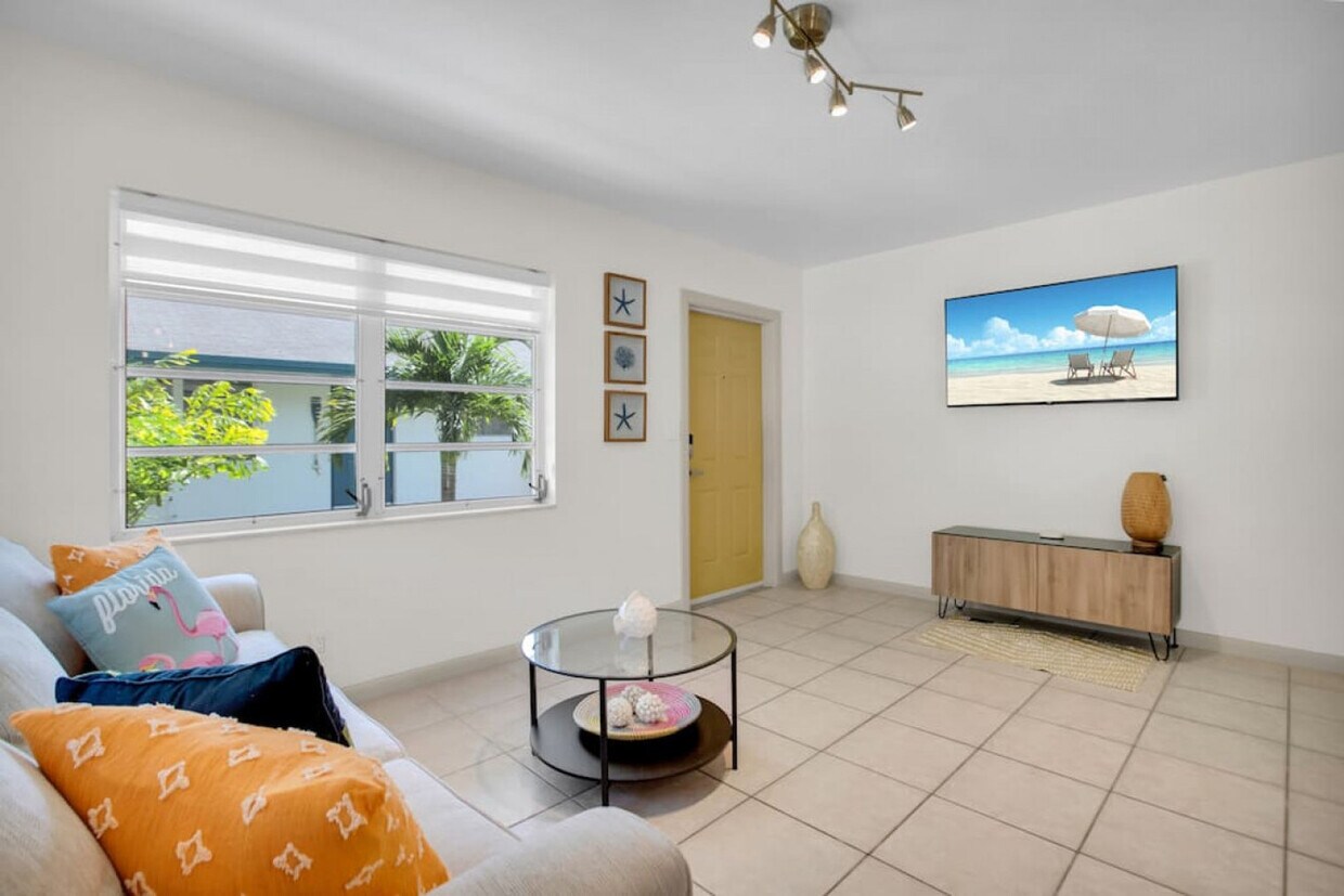 Foto principal - 1850 SW 24th St