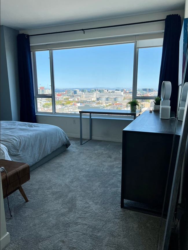 Building Photo - 1160 Mission St