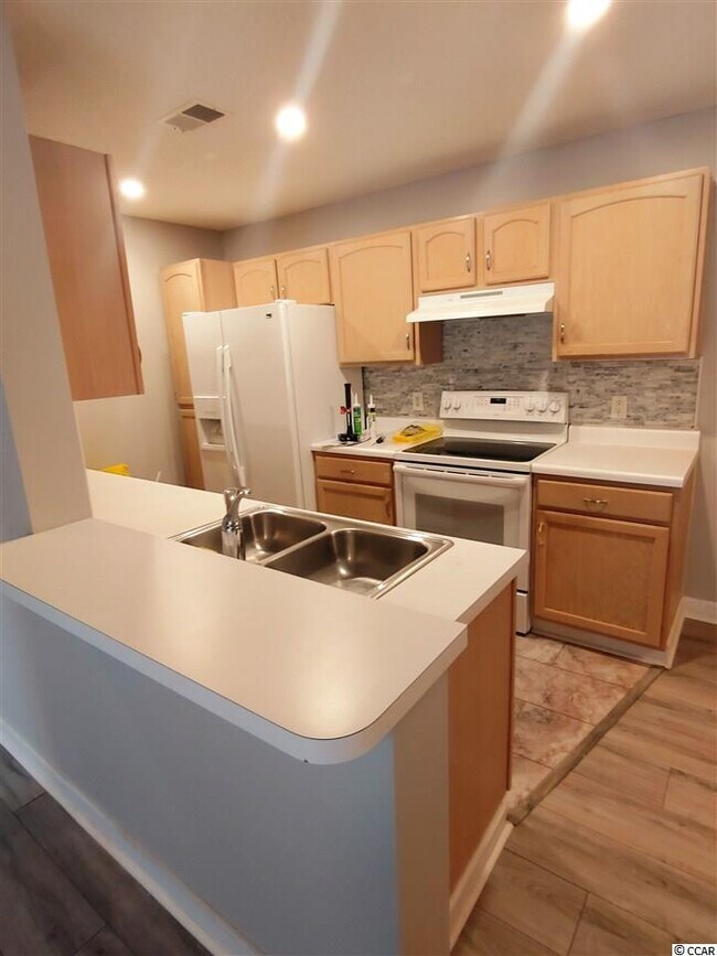 Building Photo - 4304 Lotus Ct