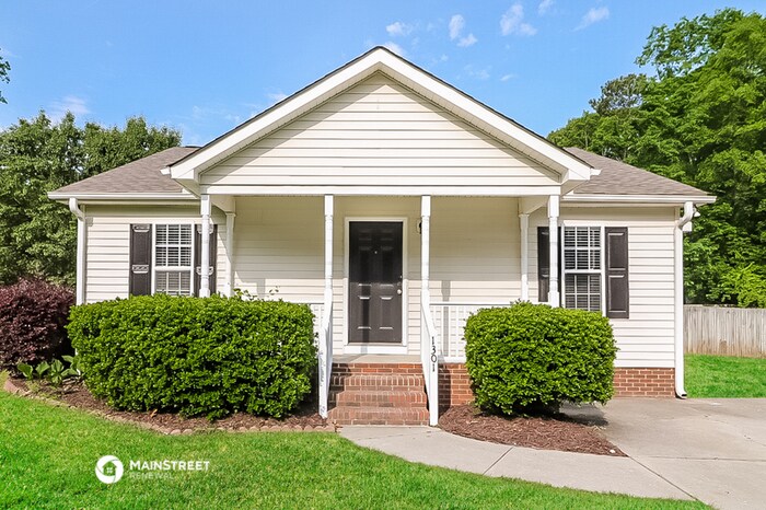 Primary Photo - 1301 Poplar Ridge Rd
