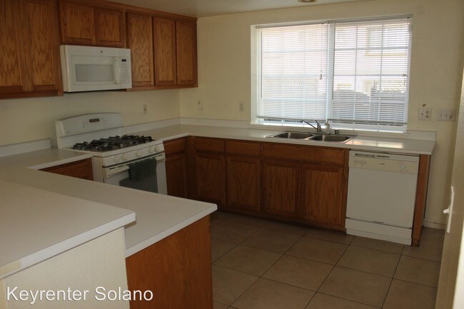 Foto del edificio - 4 br, 2.5 bath House - 711 Daniels Ave