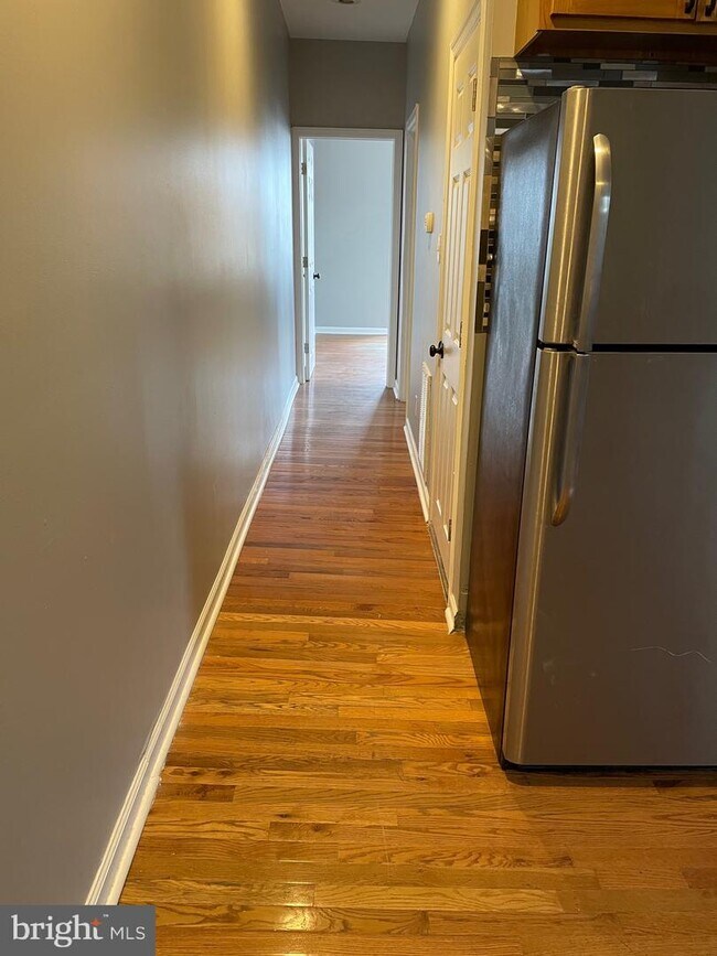 Foto del edificio - 2400 Mifflin St