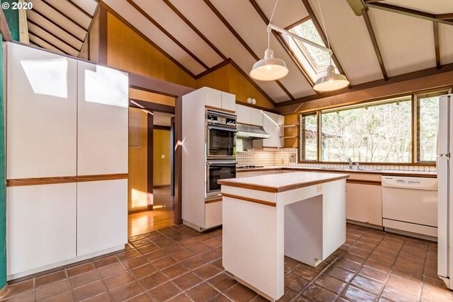 Foto del edificio - Secluded 3 bedroom home