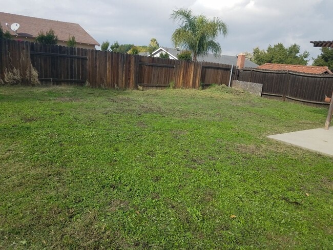 Foto del edificio - 4 Bedroom Single level