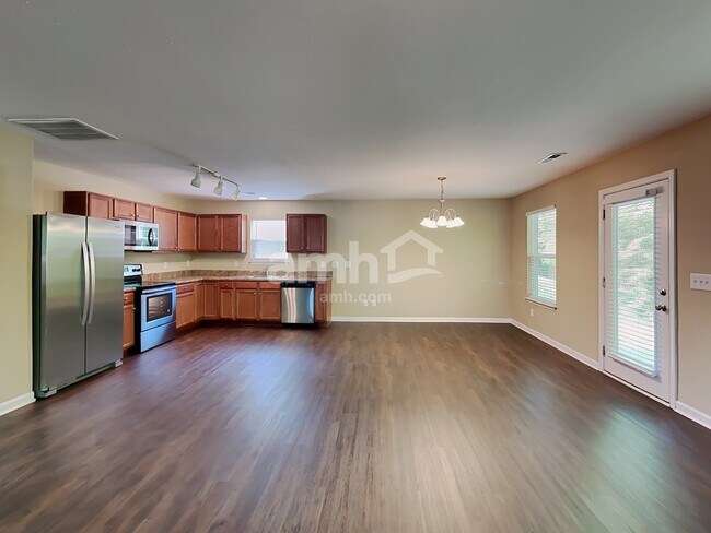 Foto del edificio - 1300 Cathedral Rock Ct