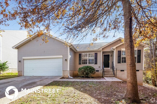 Building Photo - 205 Markham Dr