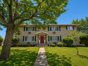 Building Photo - 915 Genrich St