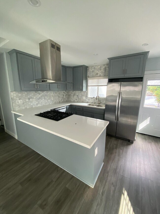 Foto del edificio - 3117 E 2nd St