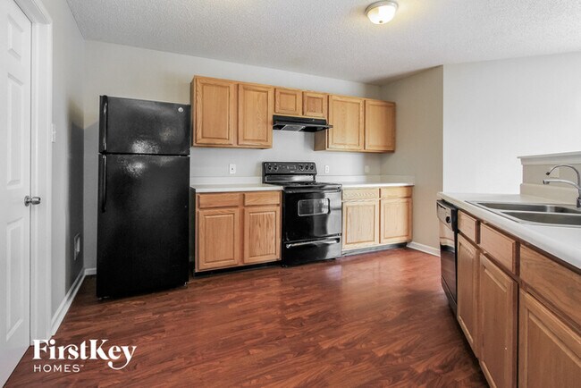 Building Photo - 8103 Crackling Ln