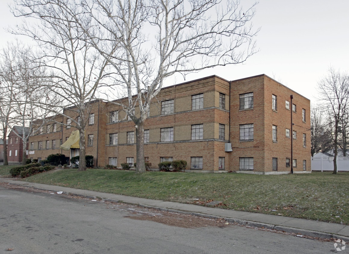 Primary Photo - Niagara Apartments