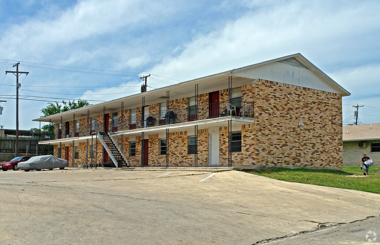 313 Sunset Ln, Copperas Cove, TX 76522 Apartments in Copperas Cove