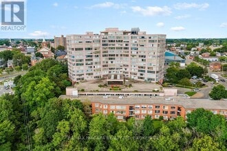 Building Photo - 7 Gale Crescent