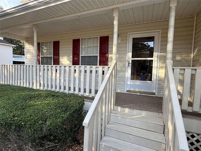 Photo - 228 Solomon Dr House