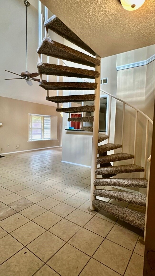 Building Photo - 21918 Pearl Lake Dr