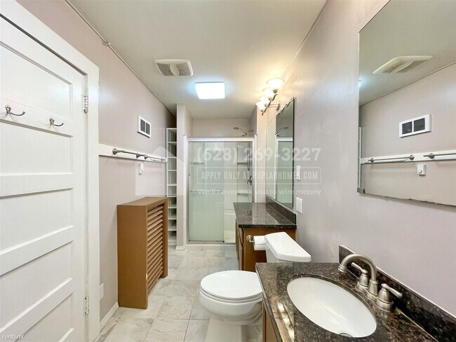 Building Photo - 2 br, 1 bath Duplex - 1108 24th Avenue Eas...
