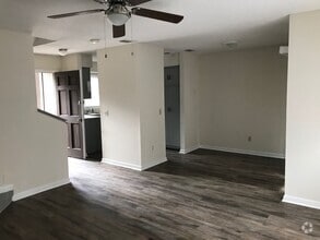 Building Photo - 9 Westbrooke Dr
