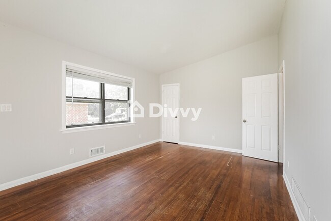 Foto del edificio - 1542 Conley Rd