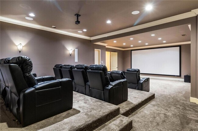 Foto del edificio - 4000 Heatherwood Way