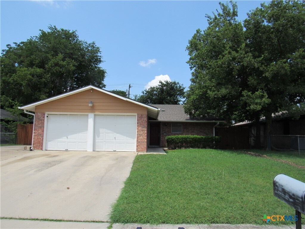 Foto principal - 1205 Arkansas Ave