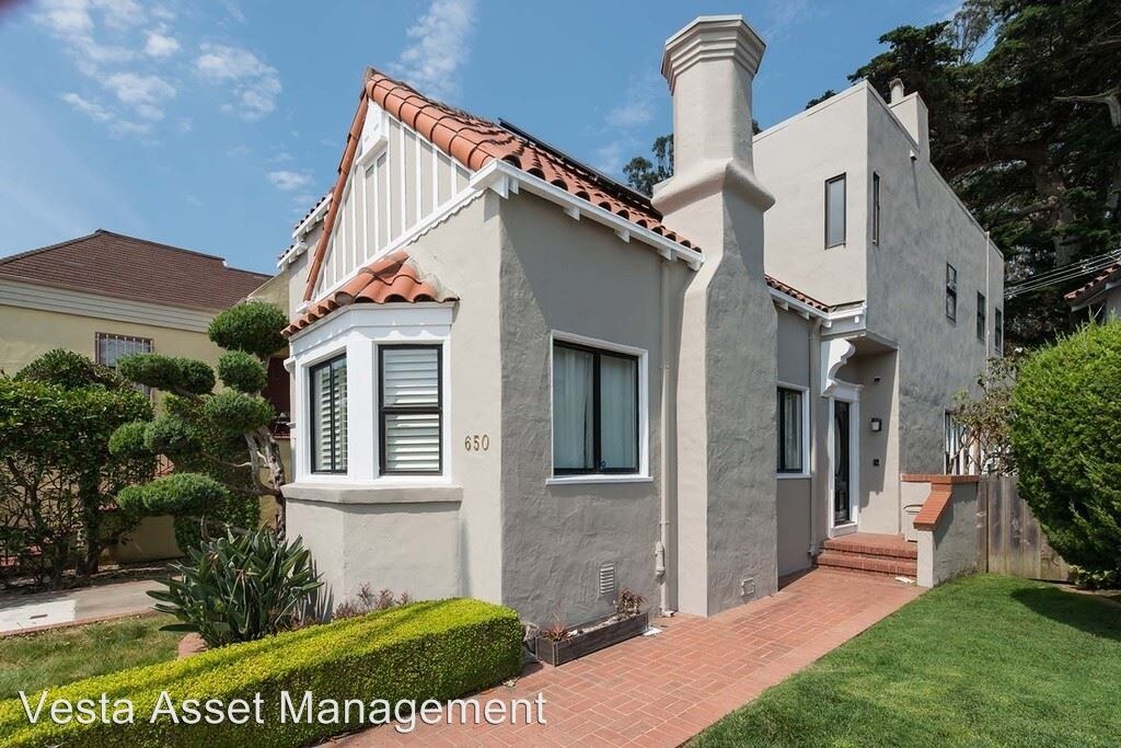 Primary Photo - 3 br, 2.5 bath House - 650 Sloat Blvd