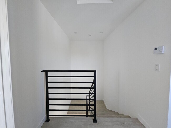 Foto del edificio - Goleta Properties