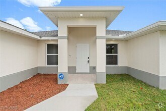 Building Photo - 917 Hepburn Ave